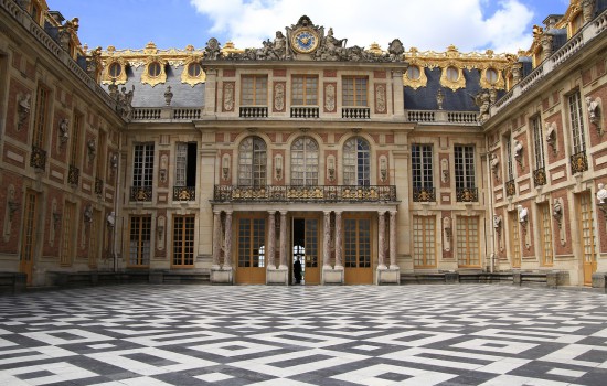 Meble we Francji - czasy Ludwika XIV
